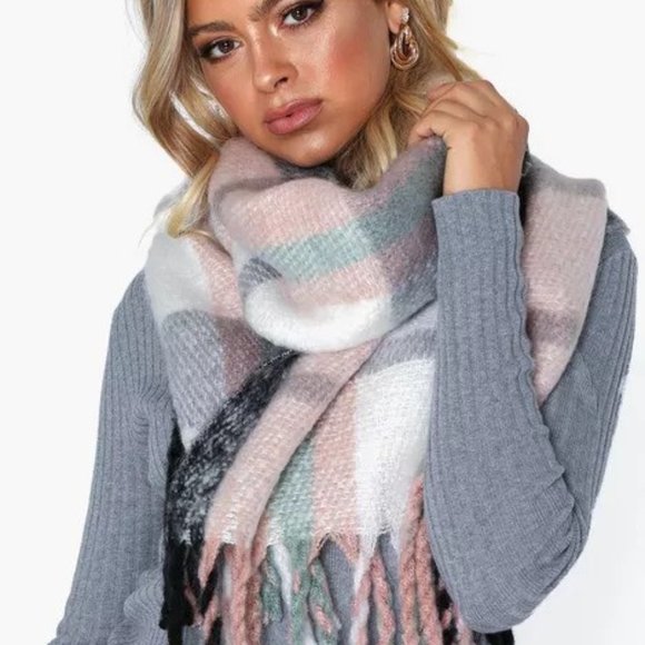 Plaid Vero Moda Scarf - Picture 2 of 2